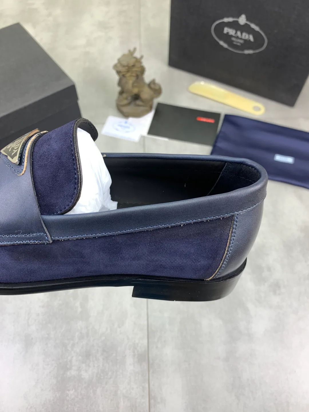 Men's men's shoes P560 new style 💰 💎💎💎 water-dyed cow lining original order quality PRADA —🆘.Prada original order purchasing, high-end business leather shoes, fabric: imported from Italy calfskin ➕ water-dyed cow lining / cowhide lining ➕ special original outsole, fine workmanship, real thing ^_^ Photographed 🎬size: 38-45